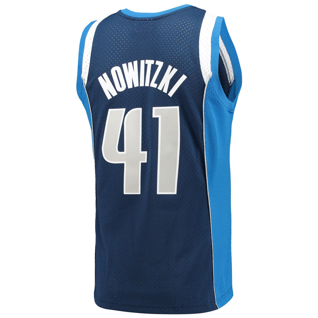 Dallas Mavericks NBA Men's Mitchell & Ness Dirk Nowitzki Navy 2011/12 Hardwood Classics Swingman Jersey