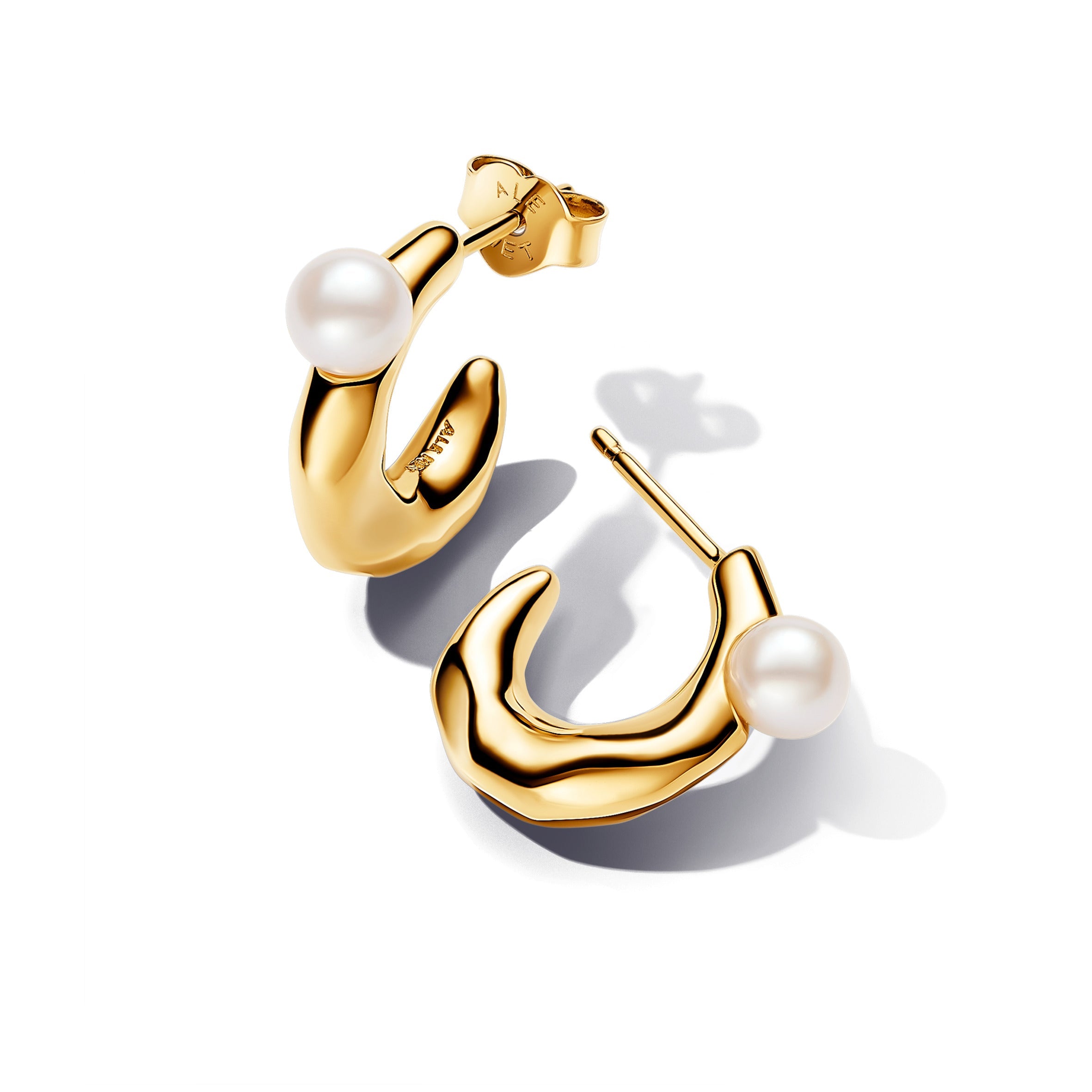 PANDORA Treated Freshwater Cultured Pearl And Organically Shaped Hoop Earrings 14K Gold Plated Unique Metal Blend Statement Ring Jewelry Gift