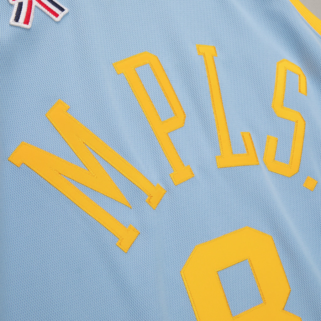 Los Angeles Lakers NBA Men's Mitchell & Ness Kobe Bryant Powder Blue 2001/02 Hardwood Classics Authentic Player Jersey