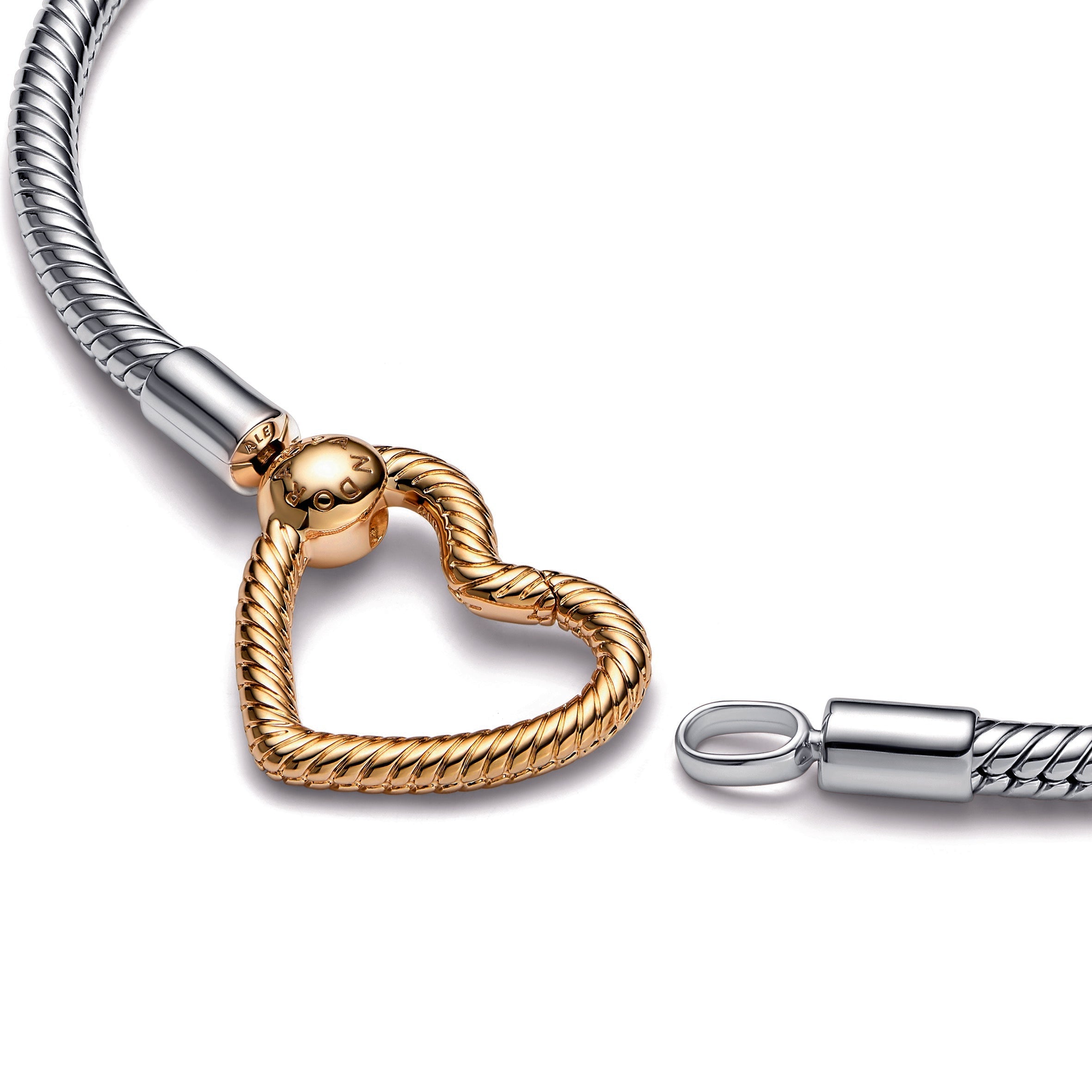 PANDORA Moments Heart Closure Snake Chain Bracelet 14K Gold Plated Unique Metal Blend Bracelets Jewelry Gift