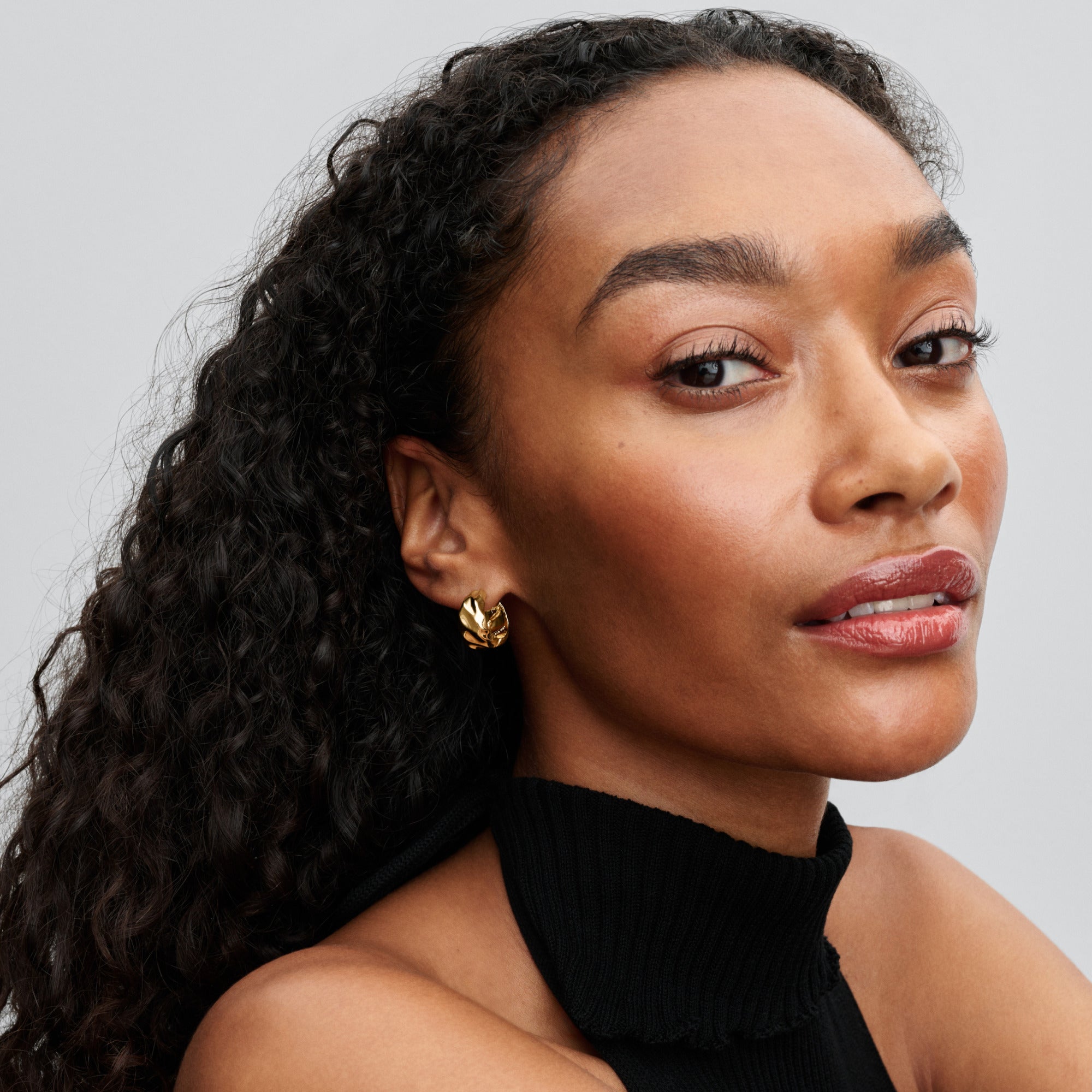 PANDORA Rippled Hoop Earrings 14K Gold Plated Unique Metal Blend Summer Statement Ring Jewelry Gift