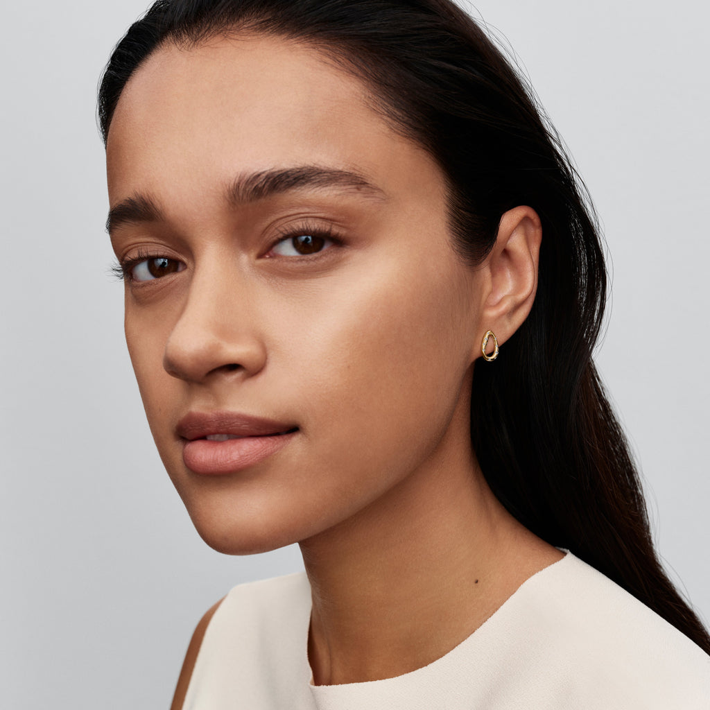 PANDORA Organically Shaped Stone-Set Oval Stud Earrings 14K Gold Plated Unique Metal Blend Summer Statement Ring Jewelry Gift