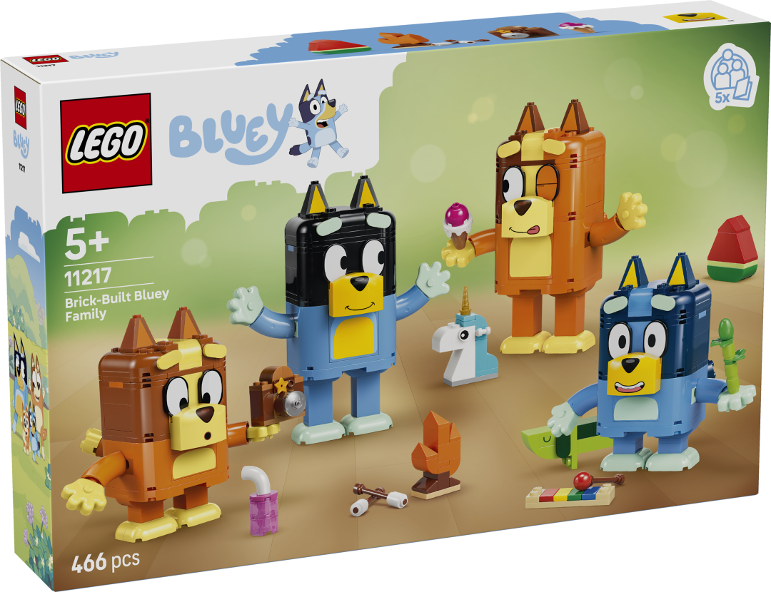 LEGO Bluey Brick-Built Bluey Family | 11217