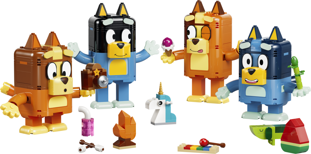 LEGO Bluey Brick-Built Bluey Family | 11217