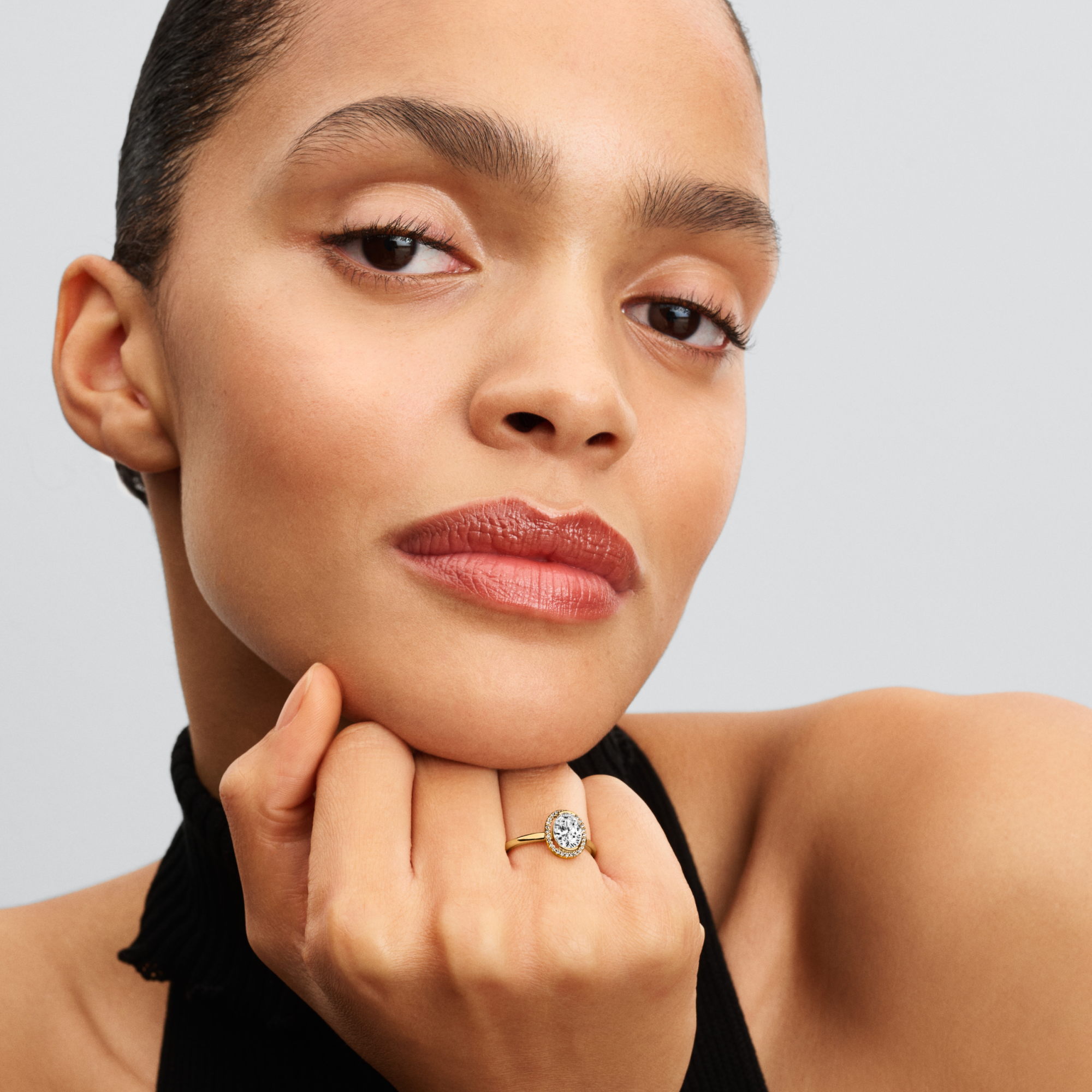 PANDORA Oval Sparkling Halo Ring 14K Gold Plated Unique Metal Blend Weddings Rings Statement Ring Jewelry Gift