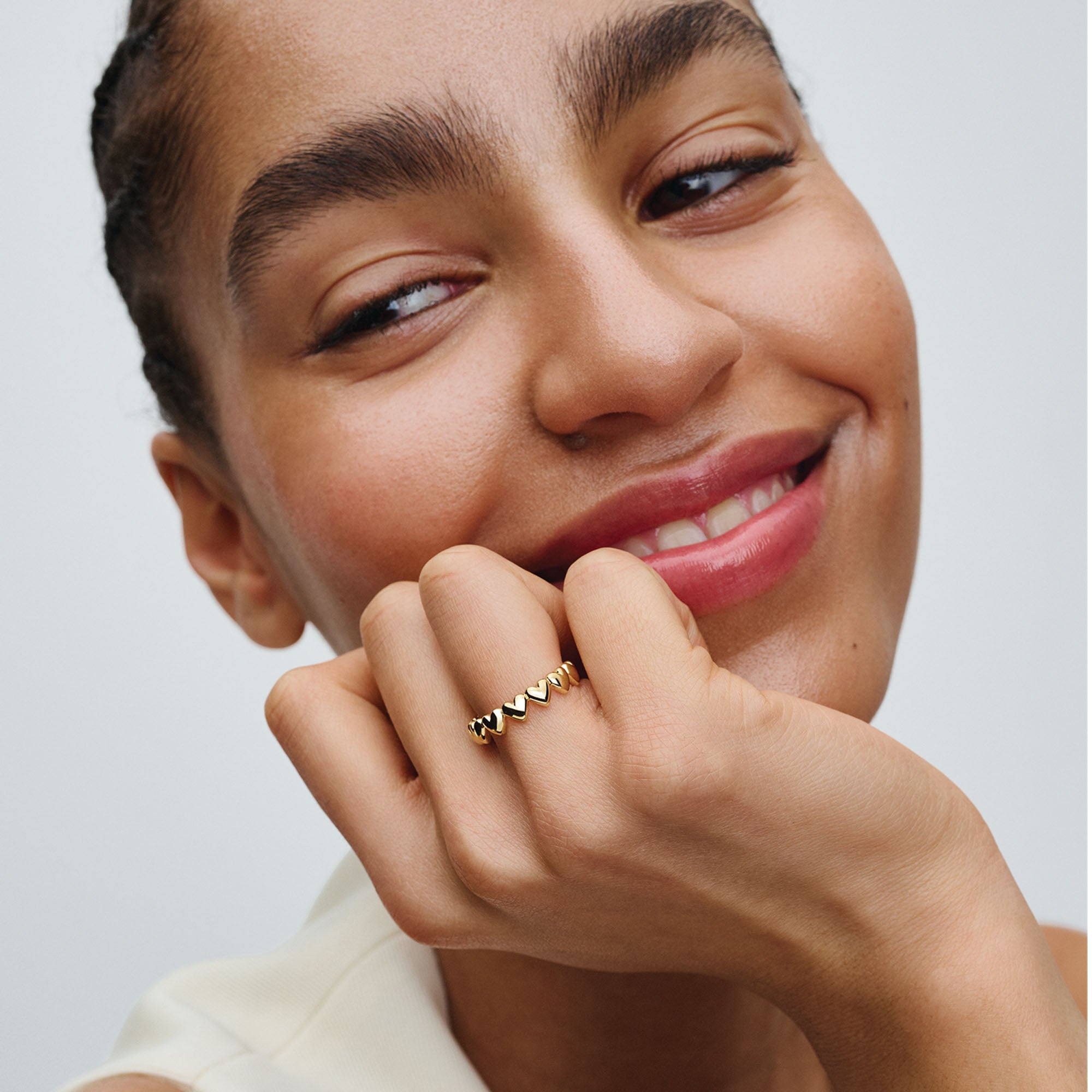 PANDORA Row Of Hearts Ring 14K Gold Plated Unique Metal Blend Be Love Rings Statement Ring Jewelry Gift