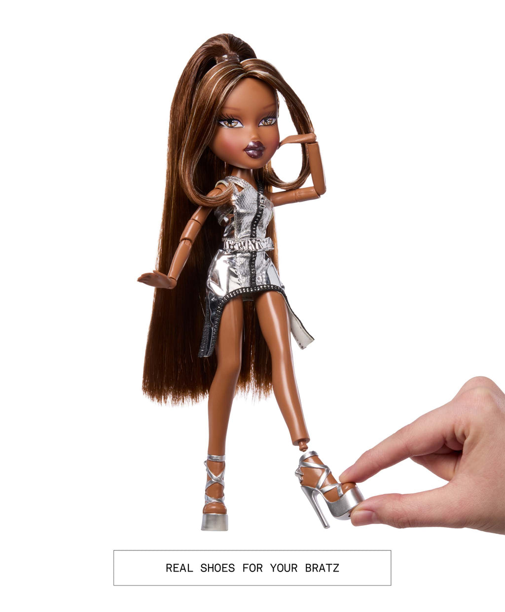 Bratz All Dolled Up Fashion & Shoe Pack Blind Box