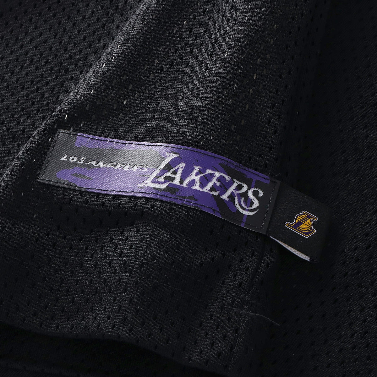 Los Angeles Lakers NBA Nike Courtside Football Jersey - Black - Men's
